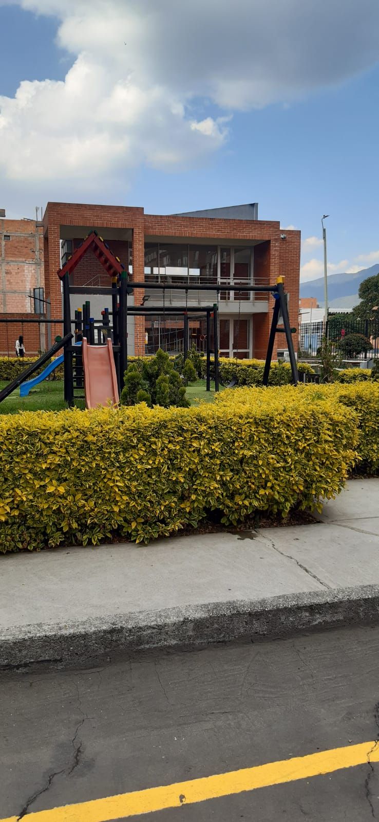 Apartamento en arriendo Cundinamarca Bogotá Portales Del Norte 65 m2 Habitaciones 3 Baños 2 Garajes 2 Precio $2122000