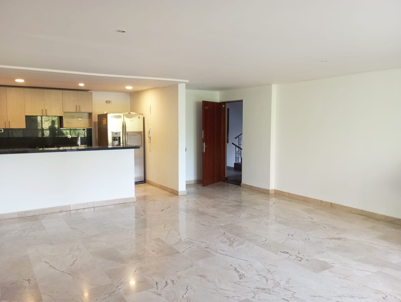 Apartamento en arriendo Antioquia Medellín Los Naranjos 165 m2 Habitaciones 3 Baños 4 Garajes 3 Precio $8200000