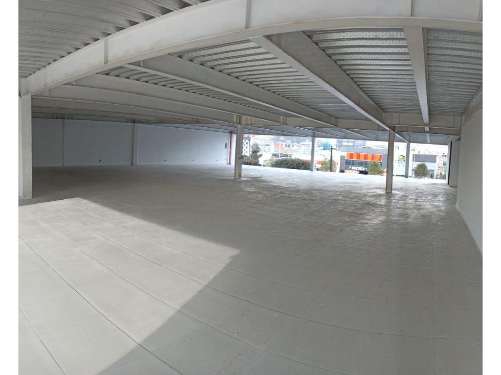 Edificio en arriendo Cundinamarca Bogotá San Cipriano 2500 m2 Habitaciones 0 Baños 10 Garajes 16 Precio $58000000