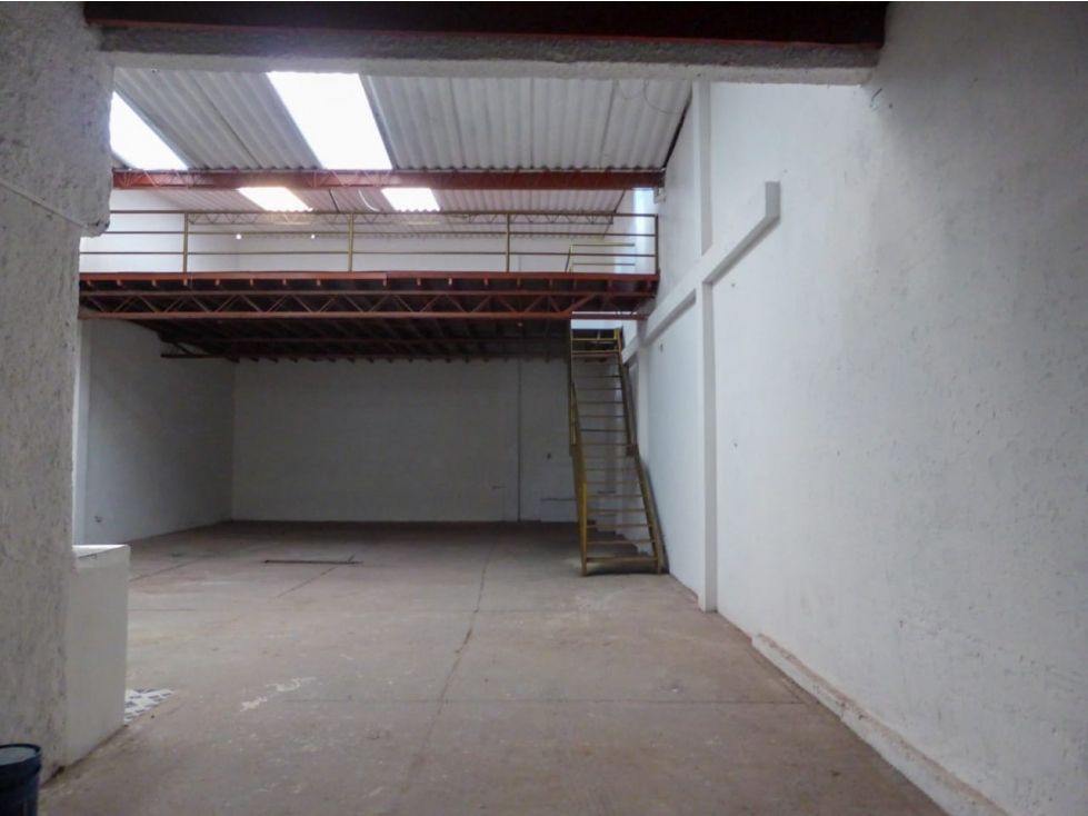 Bodega en venta Cundinamarca Bogotá Normandia Occidental 300 m2 Habitaciones 0 Baños 3 Garajes 2 Precio $1300000000