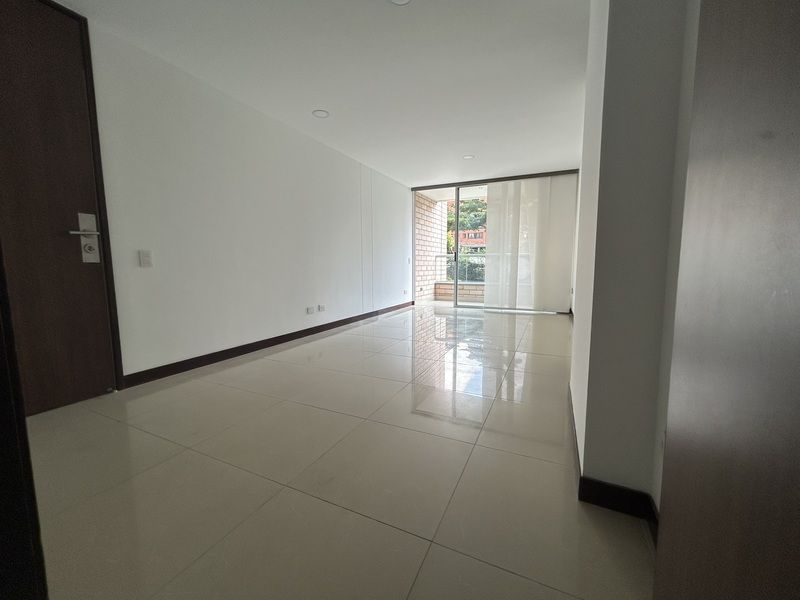 Apartamento en venta Antioquia Envigado La Inmaculada 97 m2 Habitaciones 3 Baños 2 Garajes 3 Precio $670000000