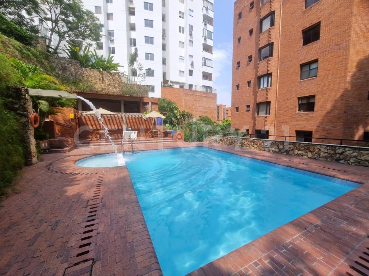 Apartamento en venta Valle Del Cauca Cali Juanambú 225 m2 Habitaciones 3 Baños 4 Garajes 3 Precio $1399000000