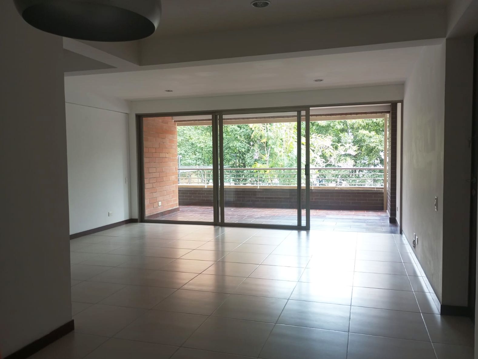 Apartamento en arriendo Antioquia Medellín La Florida 163 m2 Habitaciones 3 Baños 6 Garajes 3 Precio $8200000