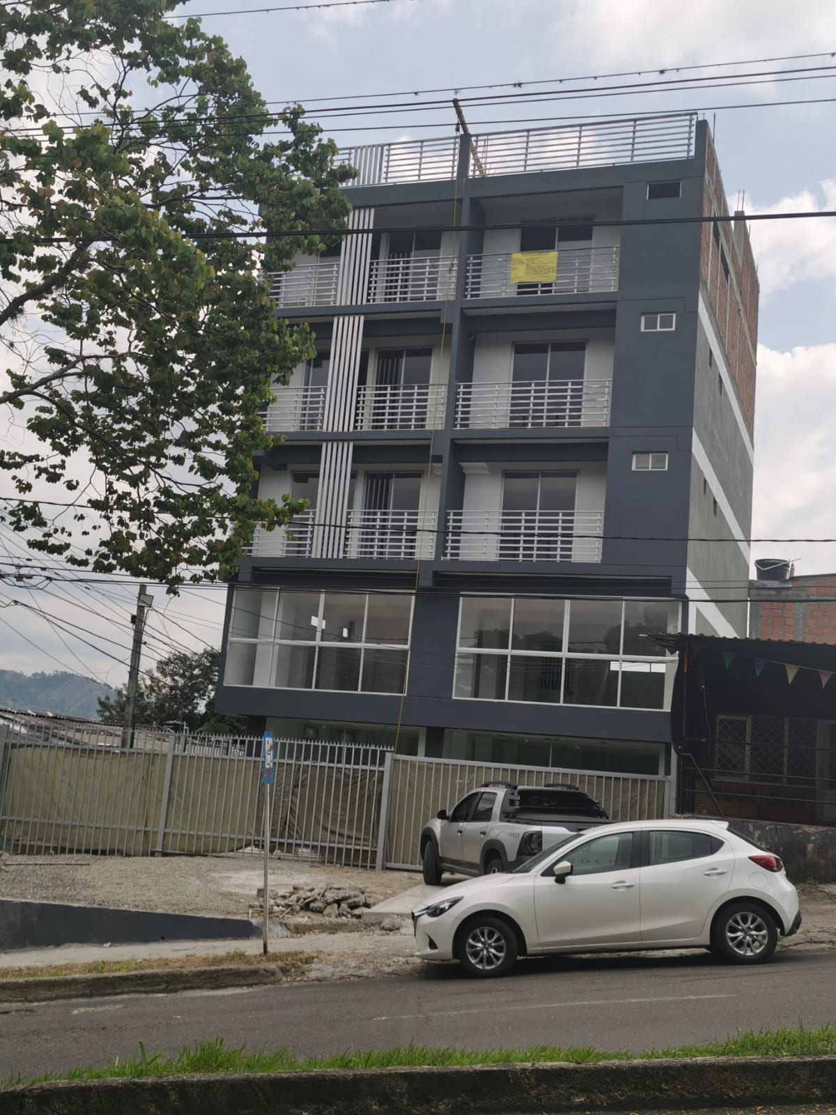 Local Comercial en arriendo Tolima Ibagué Ibagué 102 m2 Habitaciones 0 Baños 0 Garajes 0 Precio $2142000