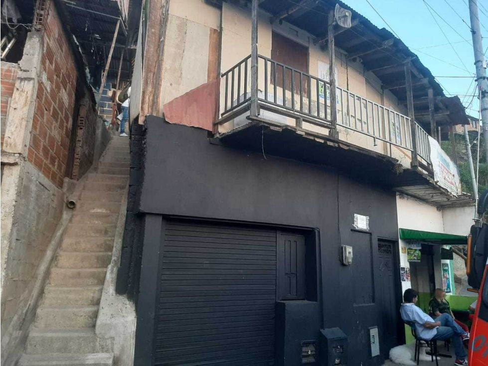 Casa en venta Antioquia Medellín Los Mangos 100 m2 Habitaciones 2 Baños 2 Garajes 0 Precio $150000000