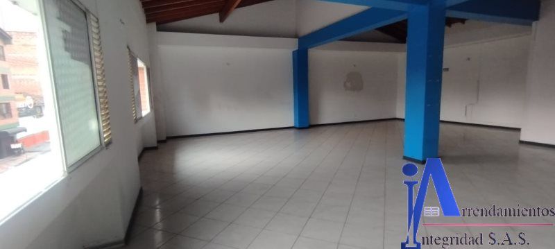Bodega en arriendo Antioquia Medellín Santa Lucia 128 m2 Habitaciones 0 Baños 2 Garajes 0 Precio $3500000
