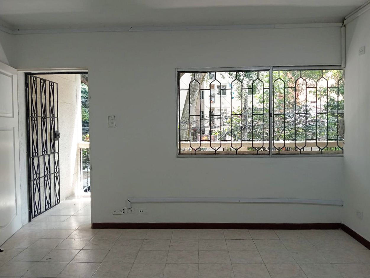 Oficina en arriendo Antioquia Medellín La Castellana 126 m2 Habitaciones 0 Baños 6 Garajes 1 Precio $4000000