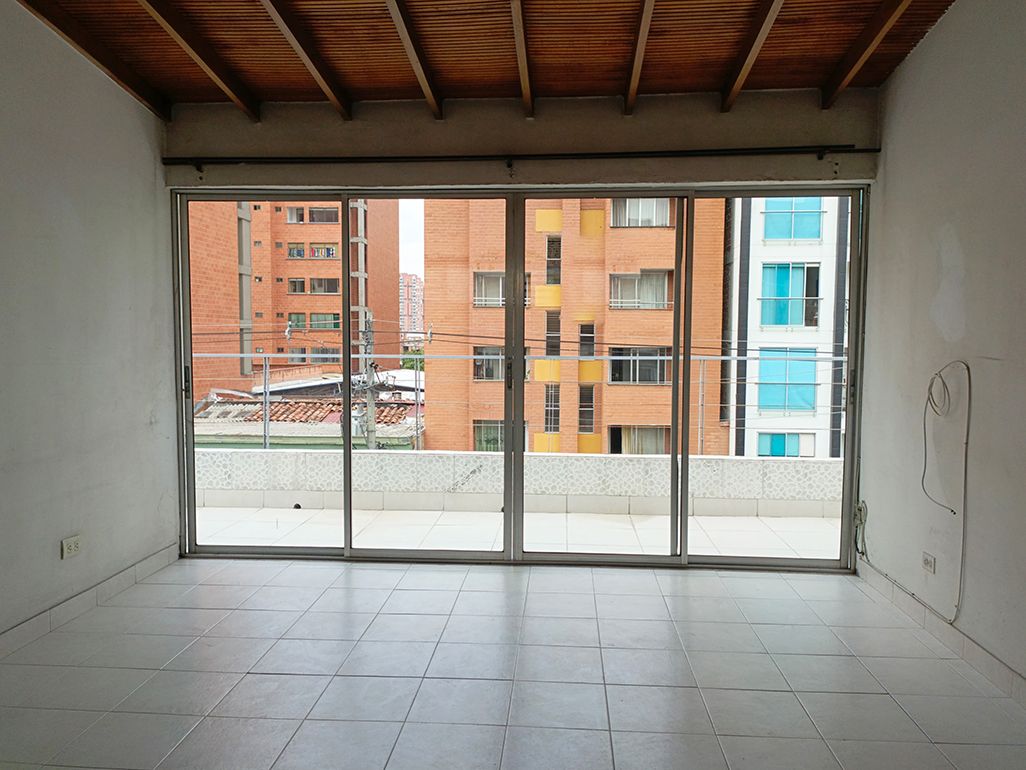 Apartamento en arriendo Antioquia Medellín San Joaquin 90 m2 Habitaciones 2 Baños 2 Garajes 2 Precio $2700000