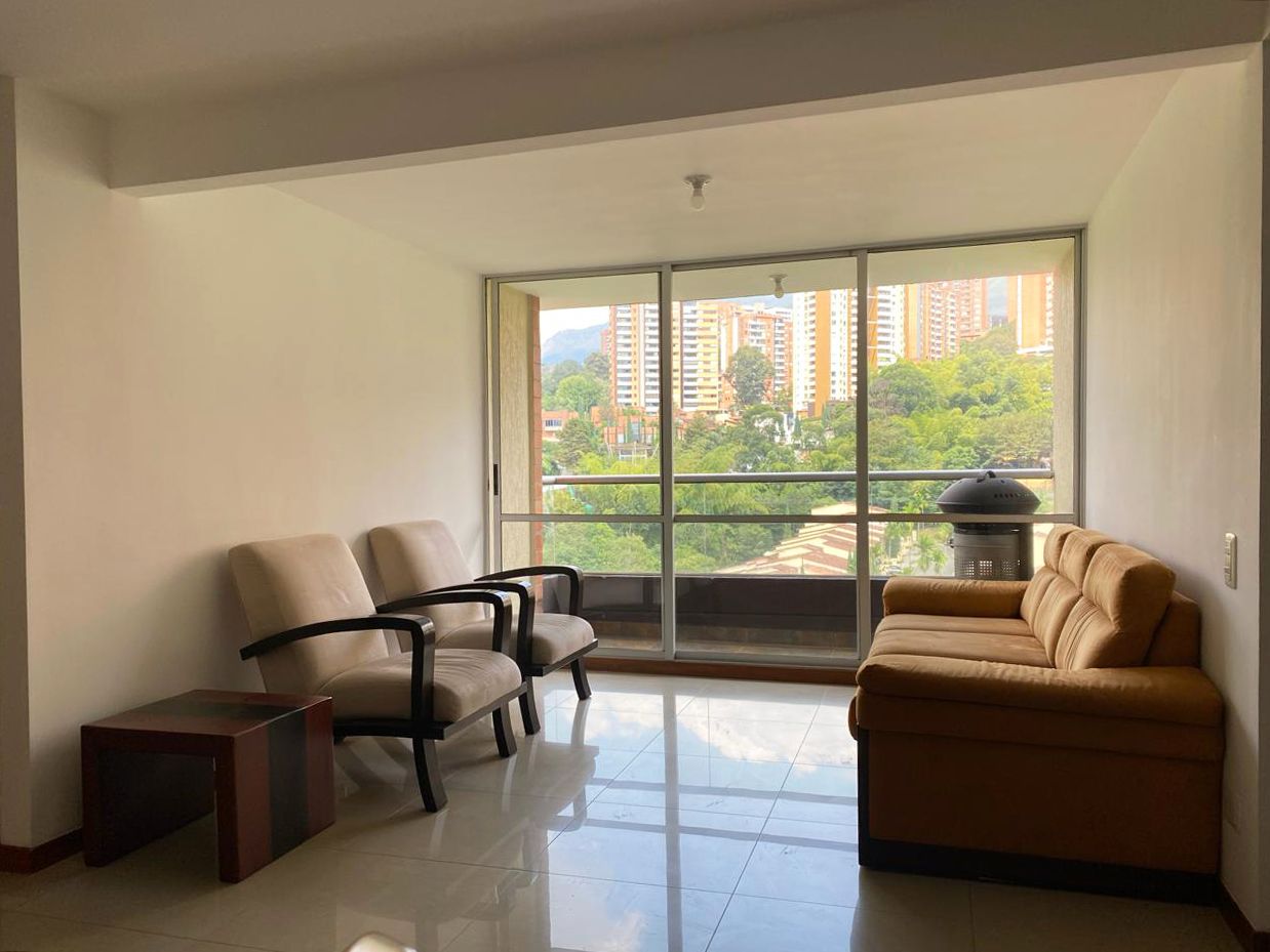 Apartamento en arriendo Antioquia Envigado La Inmaculada 96 m2 Habitaciones 3 Baños 4 Garajes 3 Precio $4150000