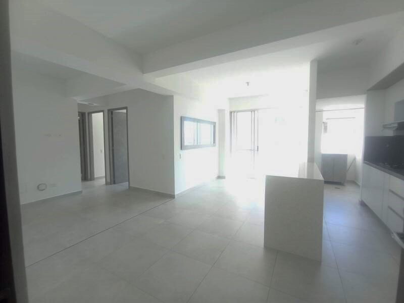 Apartamento en arriendo Antioquia Medellín Ferreni 84 m2 Habitaciones 3 Baños 2 Garajes 2 Precio $3500000
