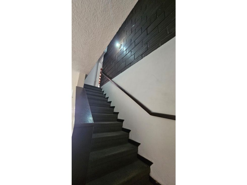 Casa en venta Antioquia Medellín Calasanz Parte Alta 274 m2 Habitaciones 5 Baños 4 Garajes 1 Precio $840000000