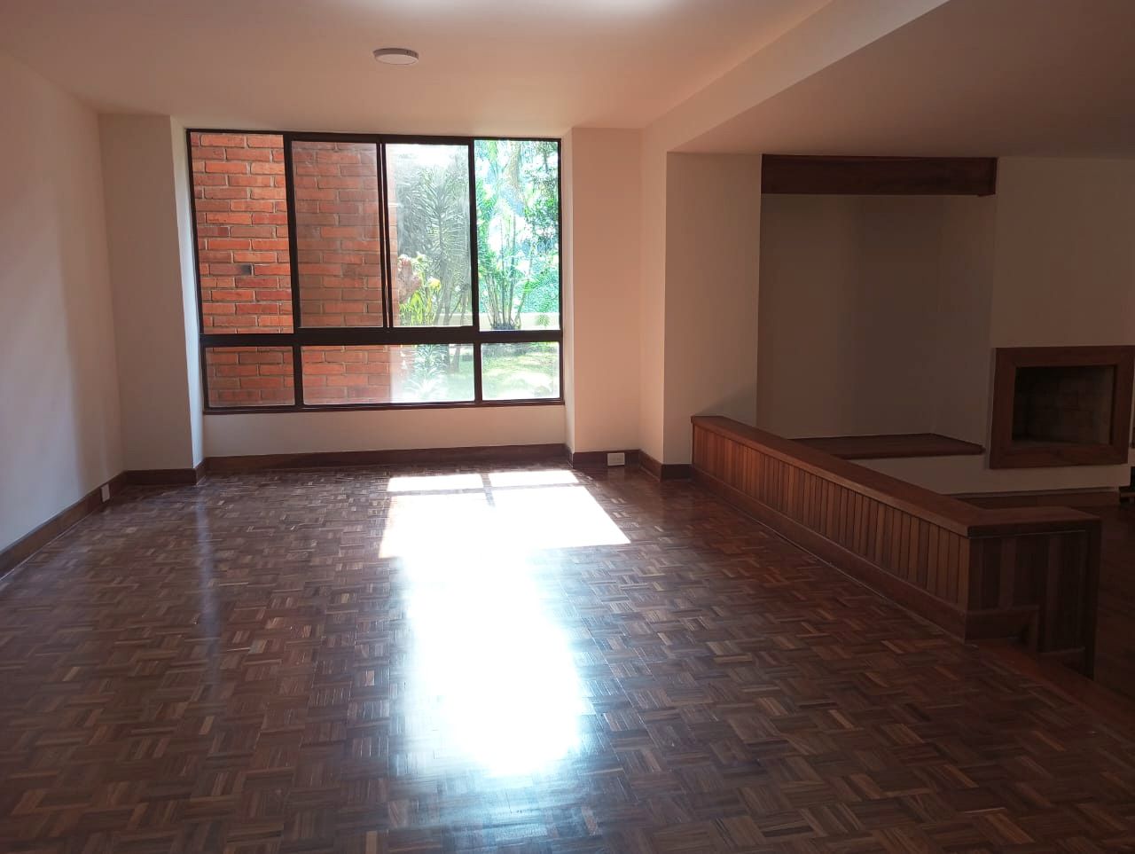 Apartamento en arriendo Antioquia Medellín Los Balsos No2 172 m2 Habitaciones 3 Baños 4 Garajes 4 Precio $6800000