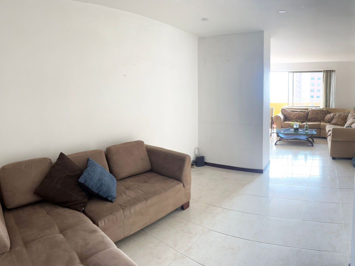 Apartamento en arriendo Antioquia Medellín Loma De Los Bernal 126 m2 Habitaciones 3 Baños 4 Garajes 3 Precio $4600000