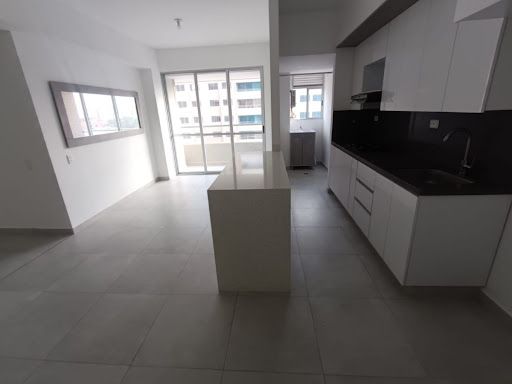 Apartamento en arriendo Antioquia Medellín Ferreni 100 m2 Habitaciones 3 Baños 2 Garajes 2 Precio $3500000