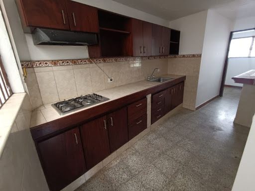 Casa en arriendo Antioquia Medellín Santa Teresita 120 m2 Habitaciones 5 Baños 4 Garajes 2 Precio $3000000