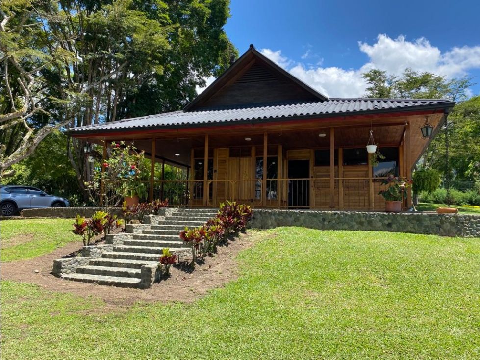 Finca en venta Valle Del Cauca Cali Cali 7600 m2 Habitaciones 4 Baños 4 Garajes 10 Precio $1100000000