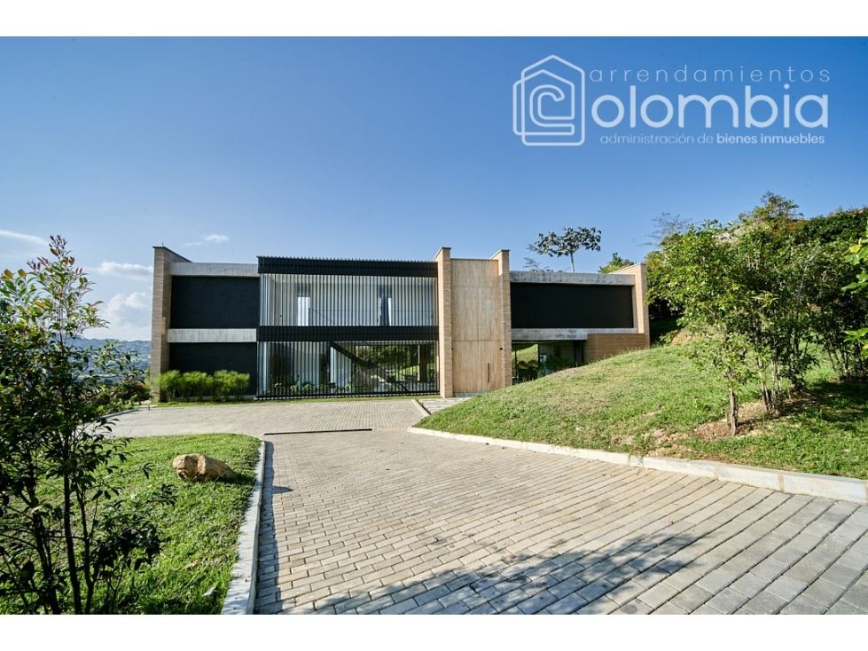 Casa en venta Antioquia Envigado Envigado 350 m2 Habitaciones 3 Baños 4 Garajes 4 Precio $3800000000