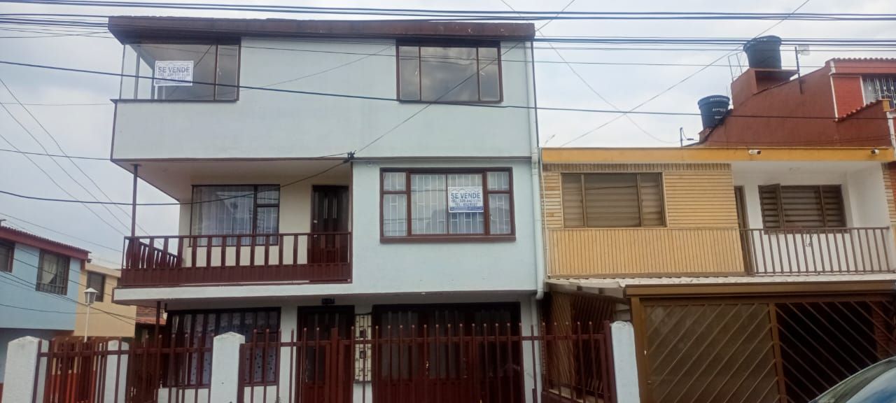 Casa en venta Cundinamarca Zipaquirá Zipaquira 240 m2 Habitaciones 3 Baños 2 Garajes 3 Precio $750000000
