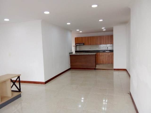 Apartamento en arriendo Antioquia Medellín Los Naranjos 88 m2 Habitaciones 2 Baños 2 Garajes 3 Precio $4300000