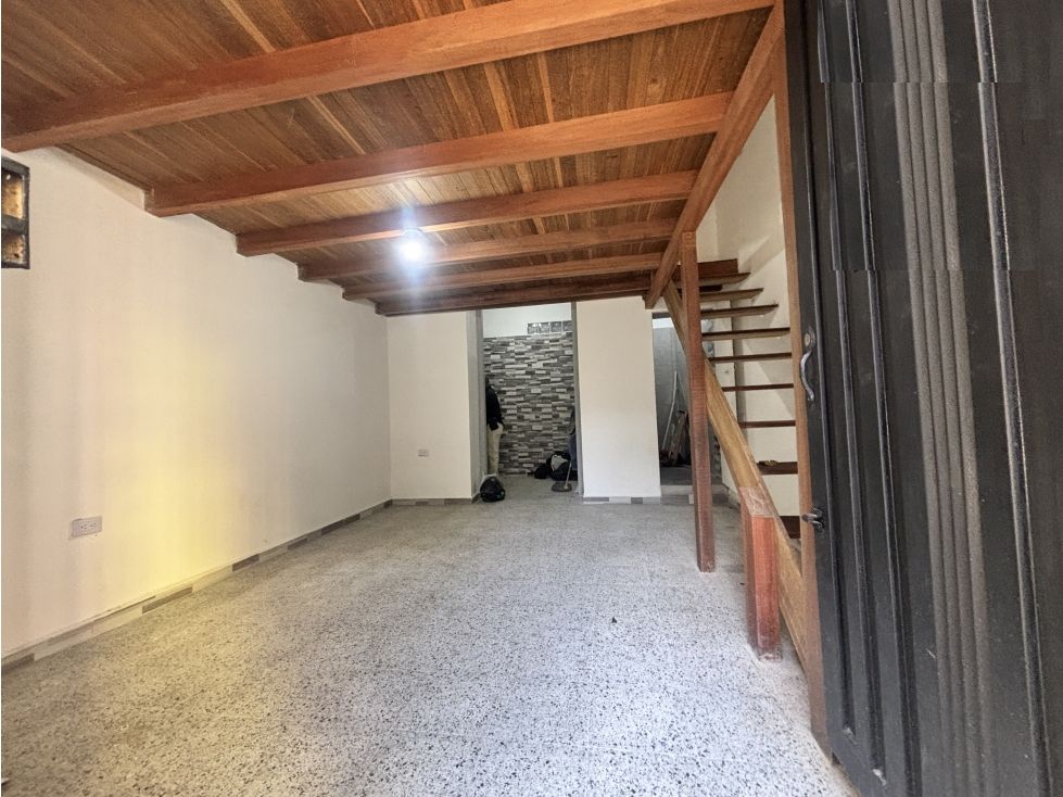 Local en arriendo Antioquia Medellín Bombona No1 30 m2 Habitaciones 0 Baños 1 Garajes 0 Precio $2200000
