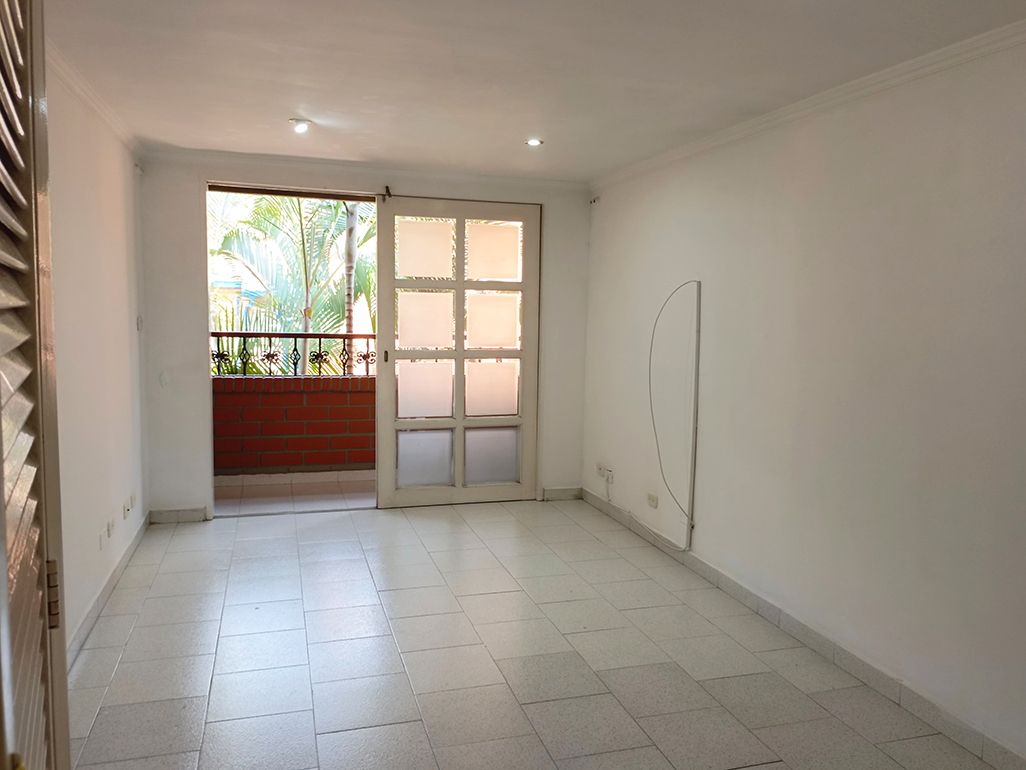 Casa en arriendo Antioquia Medellín La Mota 160 m2 Habitaciones 4 Baños 4 Garajes 3 Precio $4300000