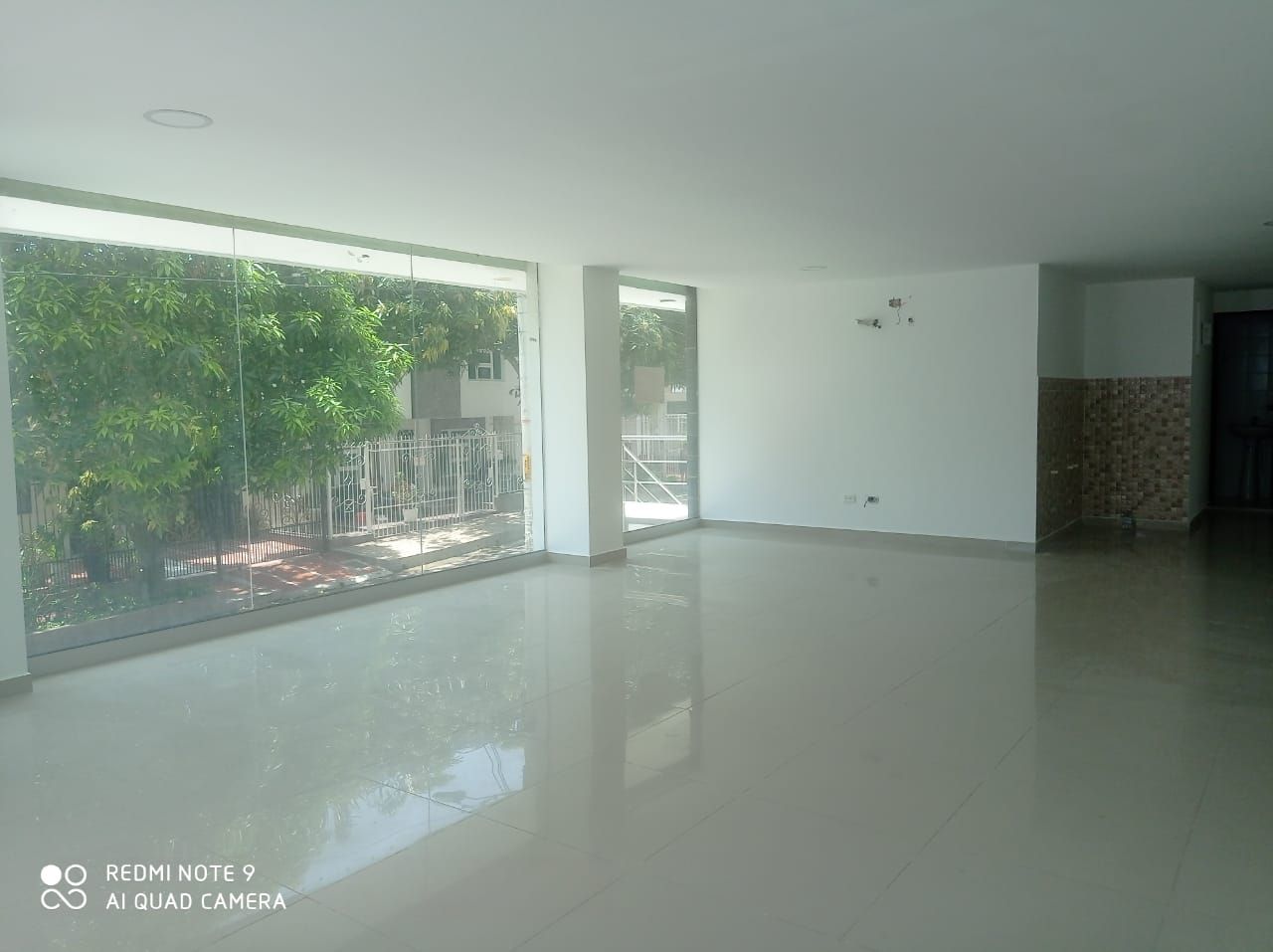 Local en arriendo Atlántico Puerto Colombia Country Club Villas 100 m2 Habitaciones 0 Baños 2 Garajes 2 Precio $1900000