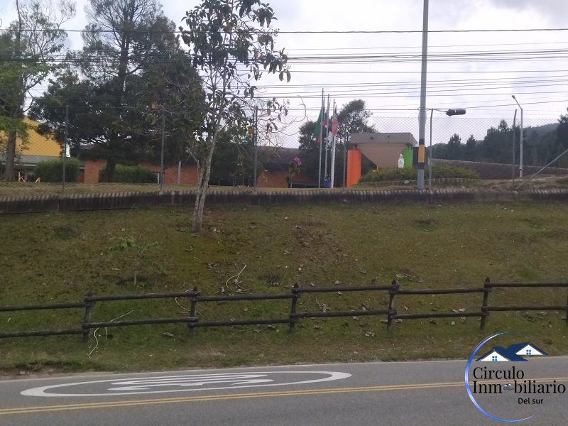 Casa en arriendo Antioquia El Retiro El Retiro 1 m2 Habitaciones 3 Baños 4 Garajes 0 Precio $7500000