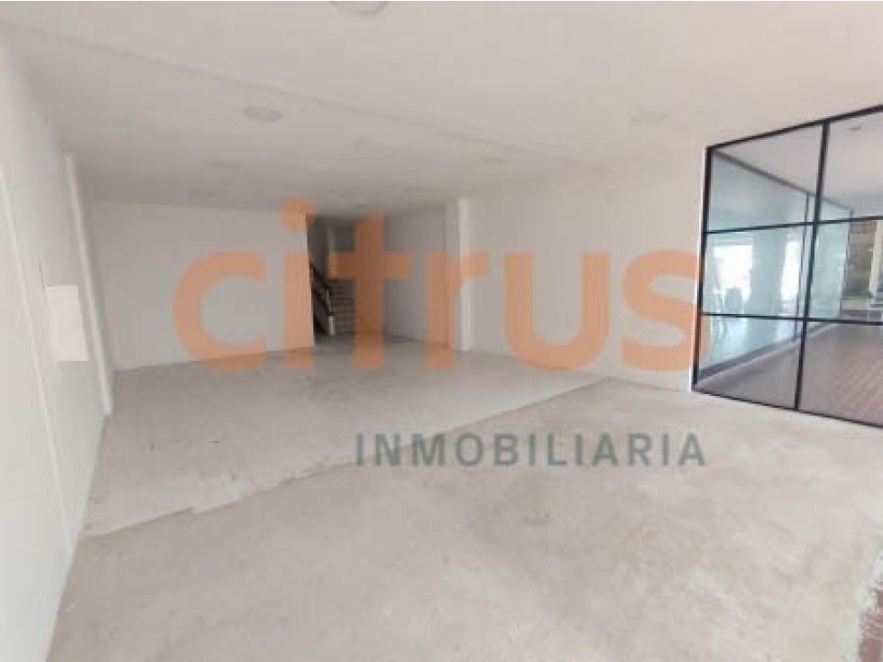 Local en arriendo Antioquia Itagüí La Esmeralda 180 m2 Habitaciones 0 Baños 2 Garajes 3 Precio $9000000