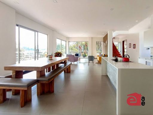 Casa en arriendo Antioquia El Carmen De Viboral El Carmen De Viboral 450 m2 Habitaciones 4 Baños 6 Garajes 2 Precio $9750000