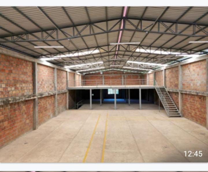 Bodega en arriendo Risaralda Pereira Altos De Llano Grande 930 m2 Habitaciones 0 Baños 2 Garajes 2 Precio $12000000