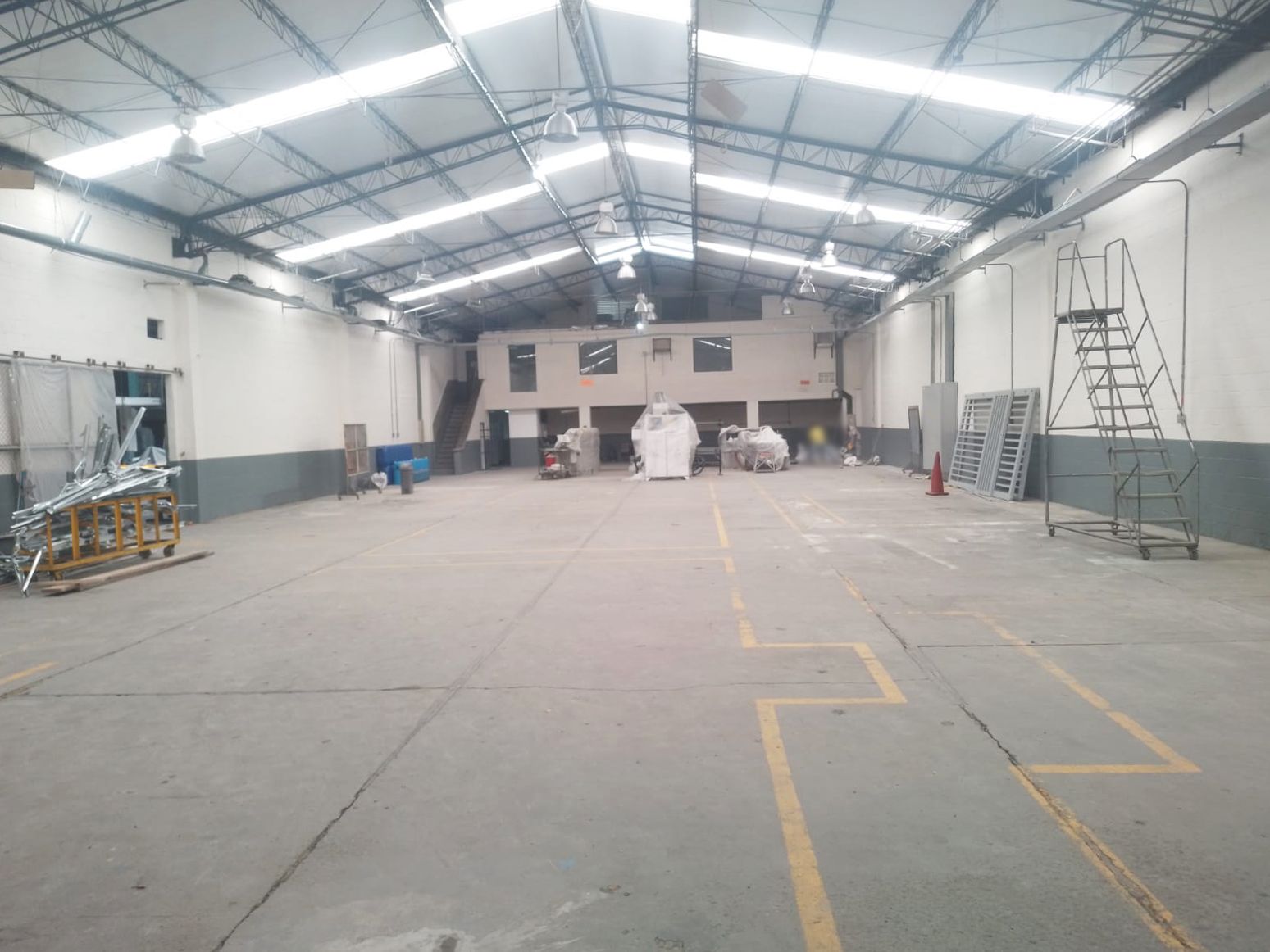 Bodega en arriendo Antioquia Itagüí Otros 900 m2 Habitaciones 0 Baños 8 Garajes 5 Precio $34000000
