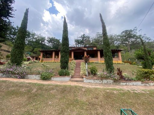 Finca en venta Antioquia Girardota Girardota 450 m2 Habitaciones 7 Baños 6 Garajes 12 Precio $2900000000