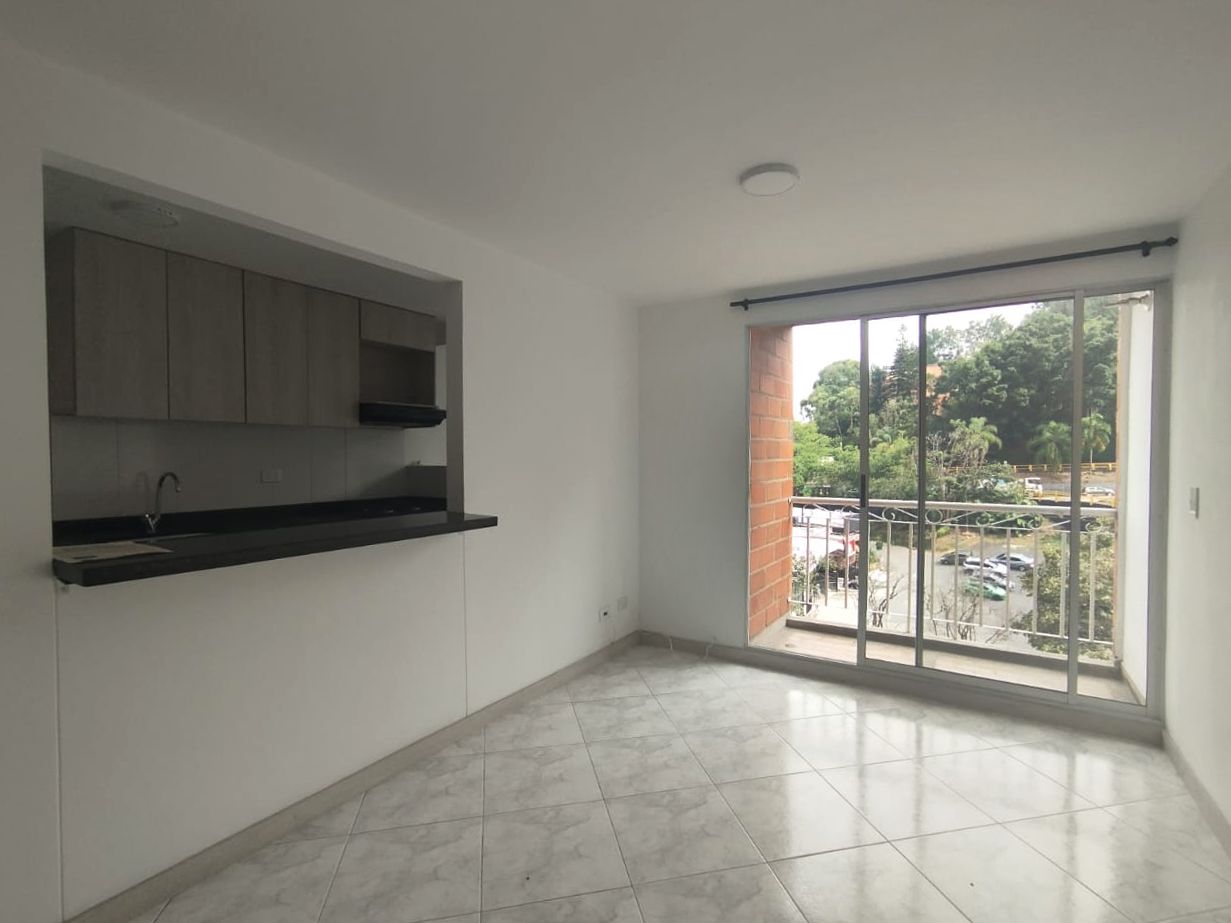 Apartamento en arriendo Antioquia Medellín Castropol 63 m2 Habitaciones 3 Baños 2 Garajes 2 Precio $3300000