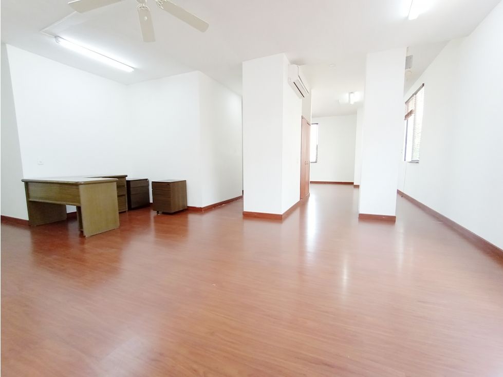 Oficina en arriendo Quindío Armenia La Lorena 80 m2 Habitaciones 0 Baños 1 Garajes 0 Precio $4400000
