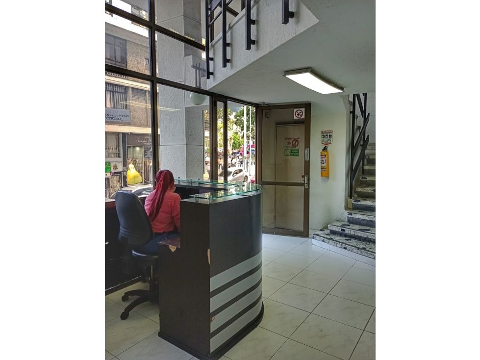 Consultorio en venta Quindío Armenia Sector Centro 42 m2 Habitaciones 0 Baños 0 Garajes 1 Precio $175000000