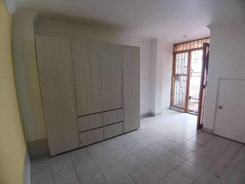 Apartaestudio en arriendo Antioquia Medellín La Castellana 25 m2 Habitaciones 1 Baños 0 Garajes 1 Precio $1000000