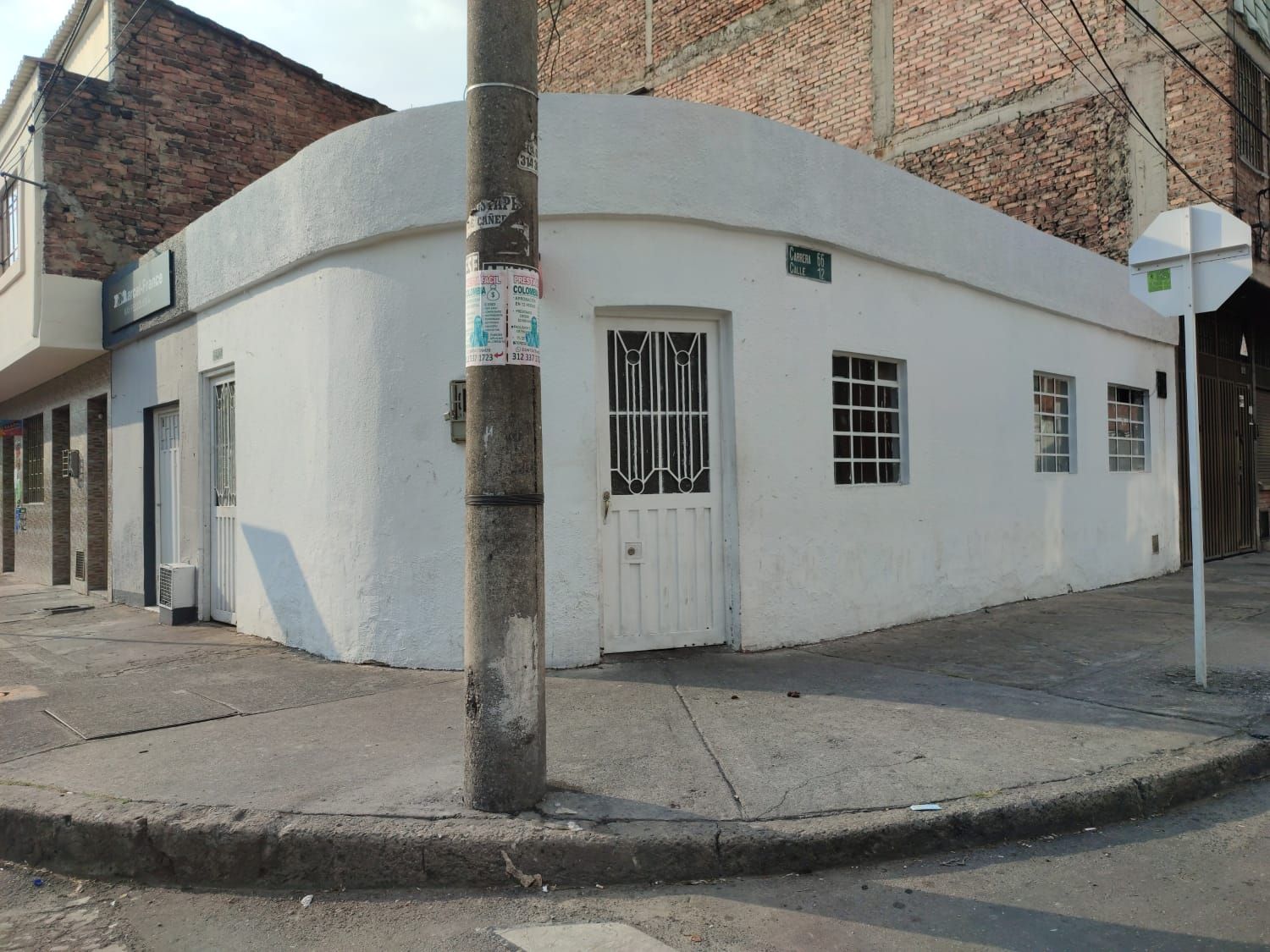 Casa en venta Cundinamarca Bogotá Salazar Gomez 72 m2 Habitaciones 1 Baños 3 Garajes 1 Precio $340000000