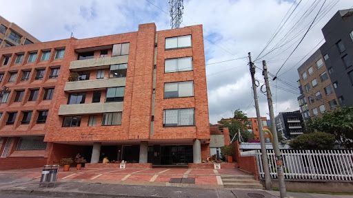 Oficina en arriendo Cundinamarca Bogotá Chicó Norte 65 m2 Habitaciones 0 Baños 2 Garajes 1 Precio $3206000