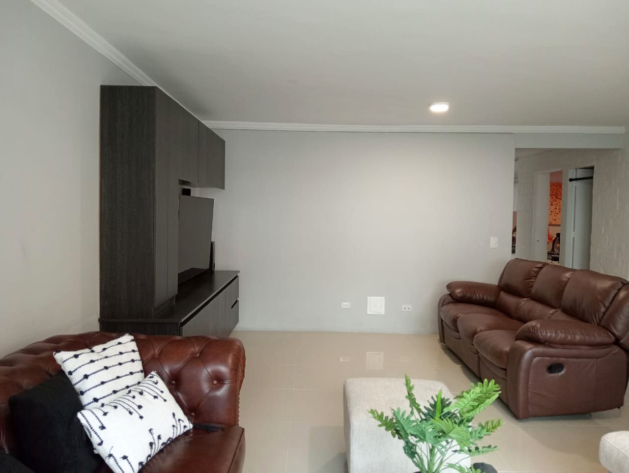 Casa en arriendo o venta Antioquia Medellín Florida Nueva 150 m2 Habitaciones 4 Baños 4 Garajes 1 Precio venta $680000000 Precio arriendo $5200000