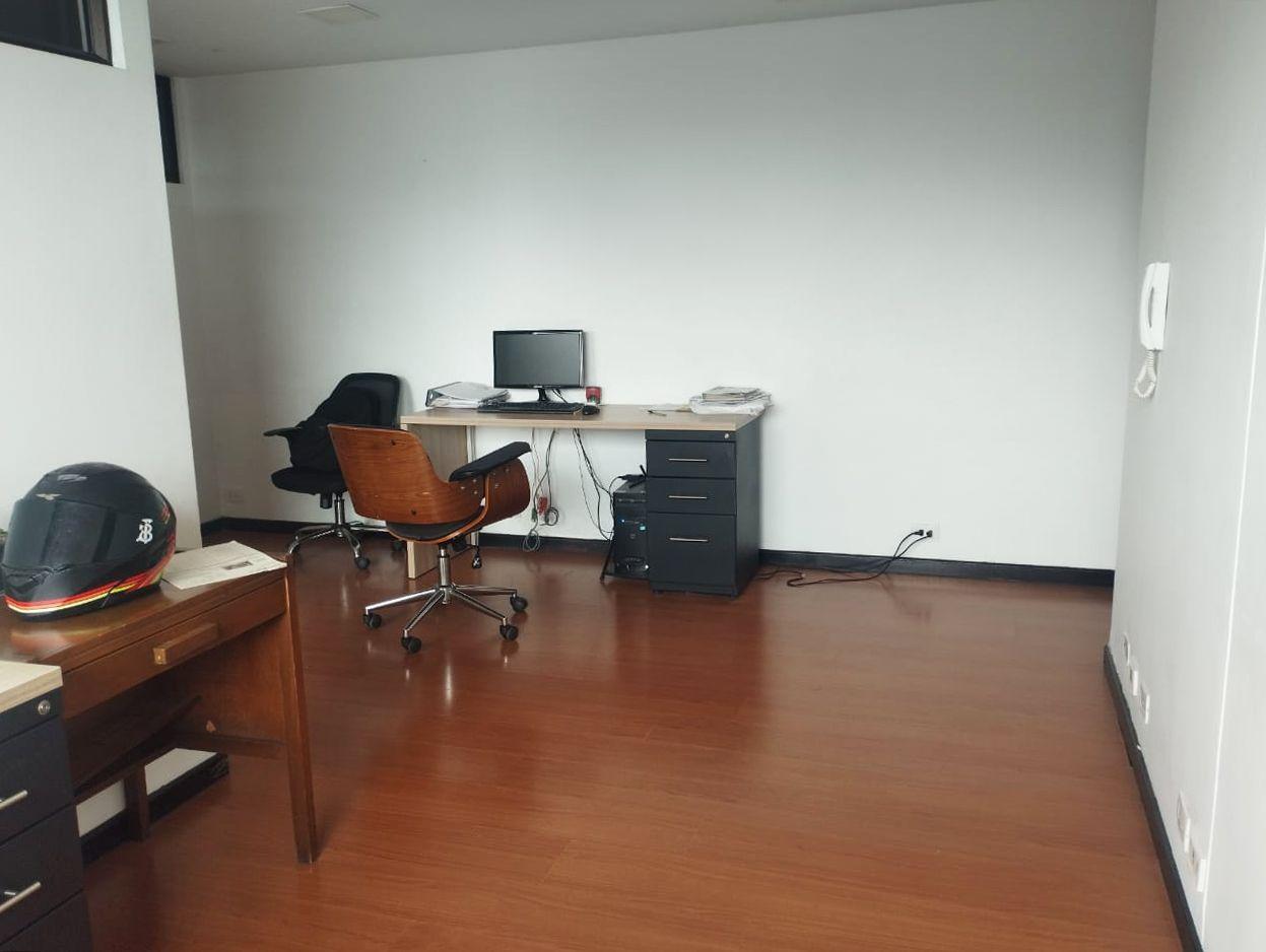 Oficina en arriendo Antioquia Medellín La Florida 62 m2 Habitaciones 0 Baños 2 Garajes 2 Precio $4500000