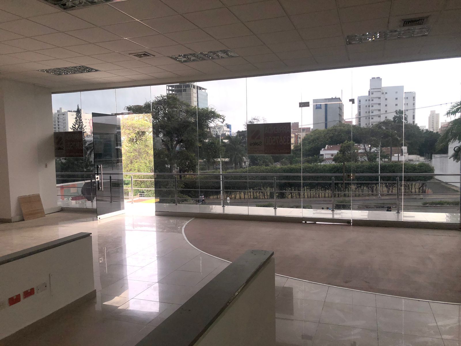 Local en arriendo Atlántico Barranquilla San Vicente 174 m2 Habitaciones 0 Baños 2 Garajes 0 Precio $8330000