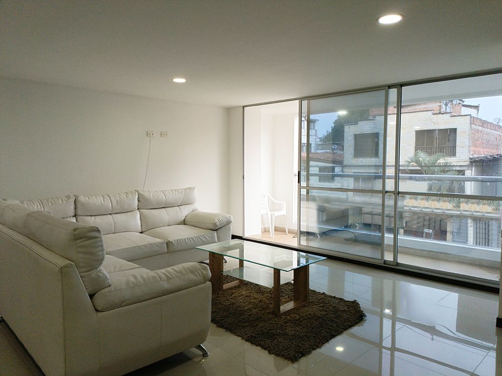 Apartamento en arriendo Antioquia Medellín La Castellana 112 m2 Habitaciones 3 Baños 2 Garajes 2 Precio $3600000