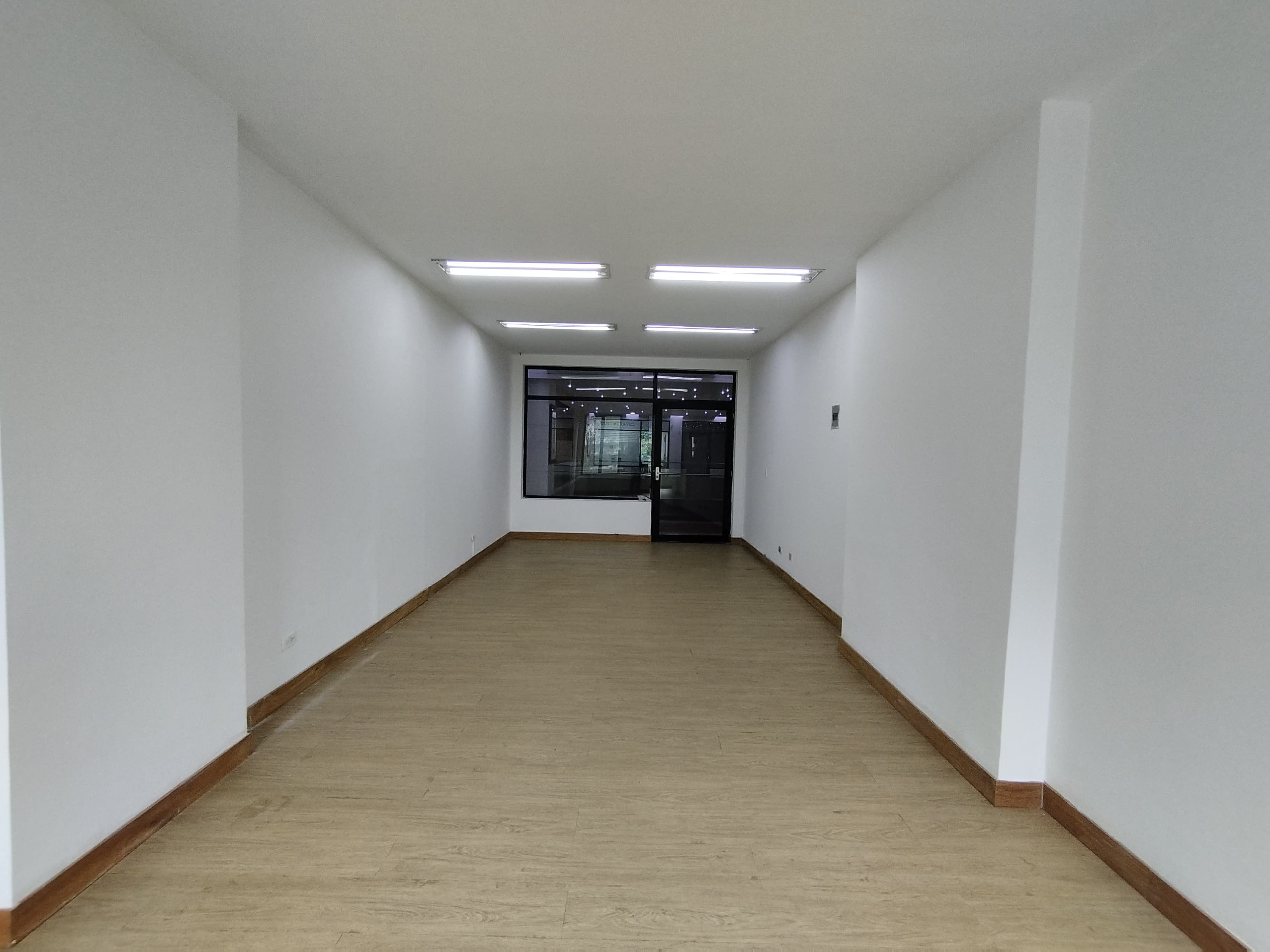 Local en arriendo Antioquia Medellín Alejandria 35 m2 Habitaciones 0 Baños 0 Garajes 1 Precio $4624899