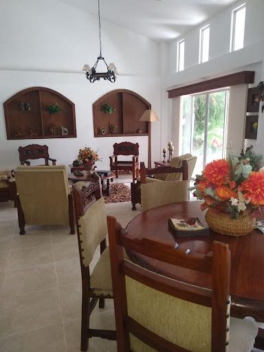 Casa en arriendo Risaralda Pereira Pereira 343 m2 Habitaciones 4 Baños 6 Garajes 8 Precio $7460000