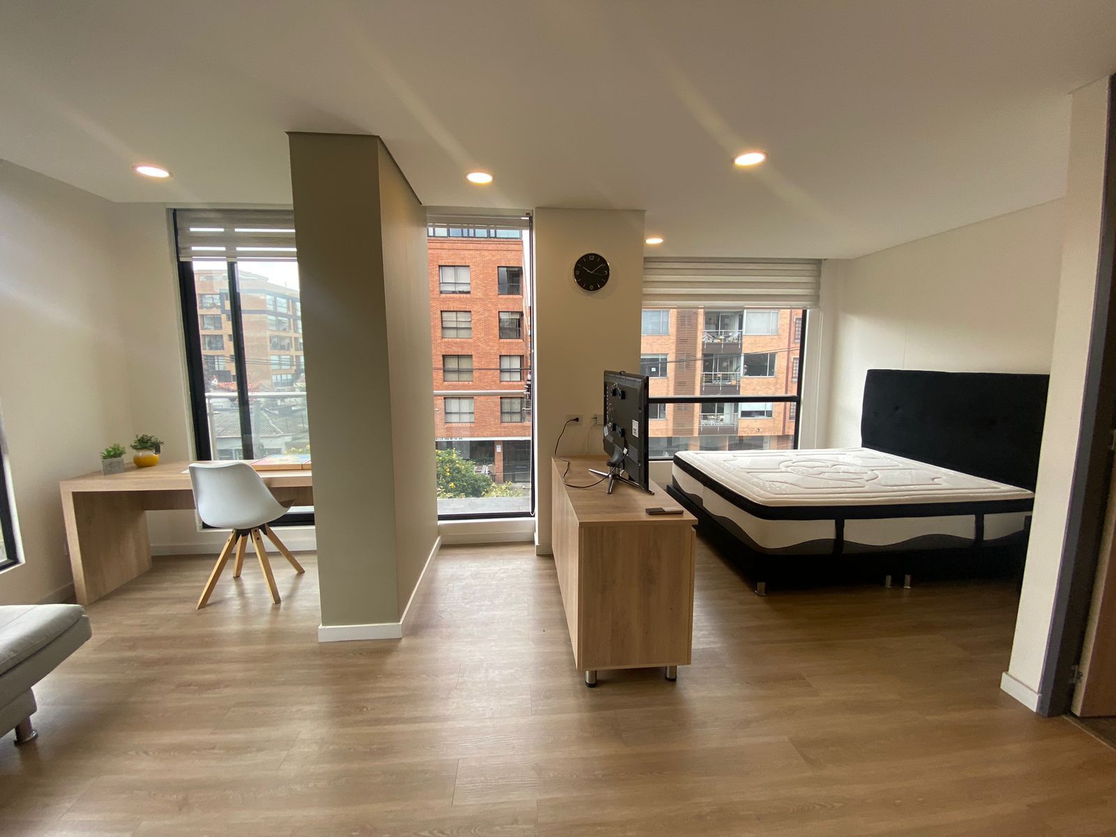 Apartaestudio en arriendo Cundinamarca Bogotá Rincon Del Chicó 42 m2 Habitaciones 1 Baños 0 Garajes 2 Precio $2800000