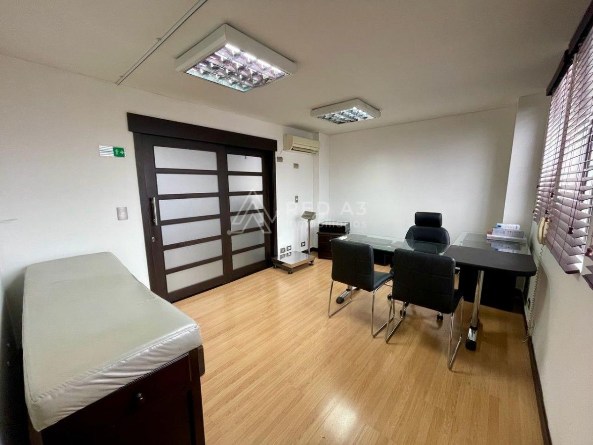 Consultorio en venta Risaralda Pereira Sector Plaza De Bolivar 20 m2 Habitaciones 0 Baños 0 Garajes 1 Precio $80000000