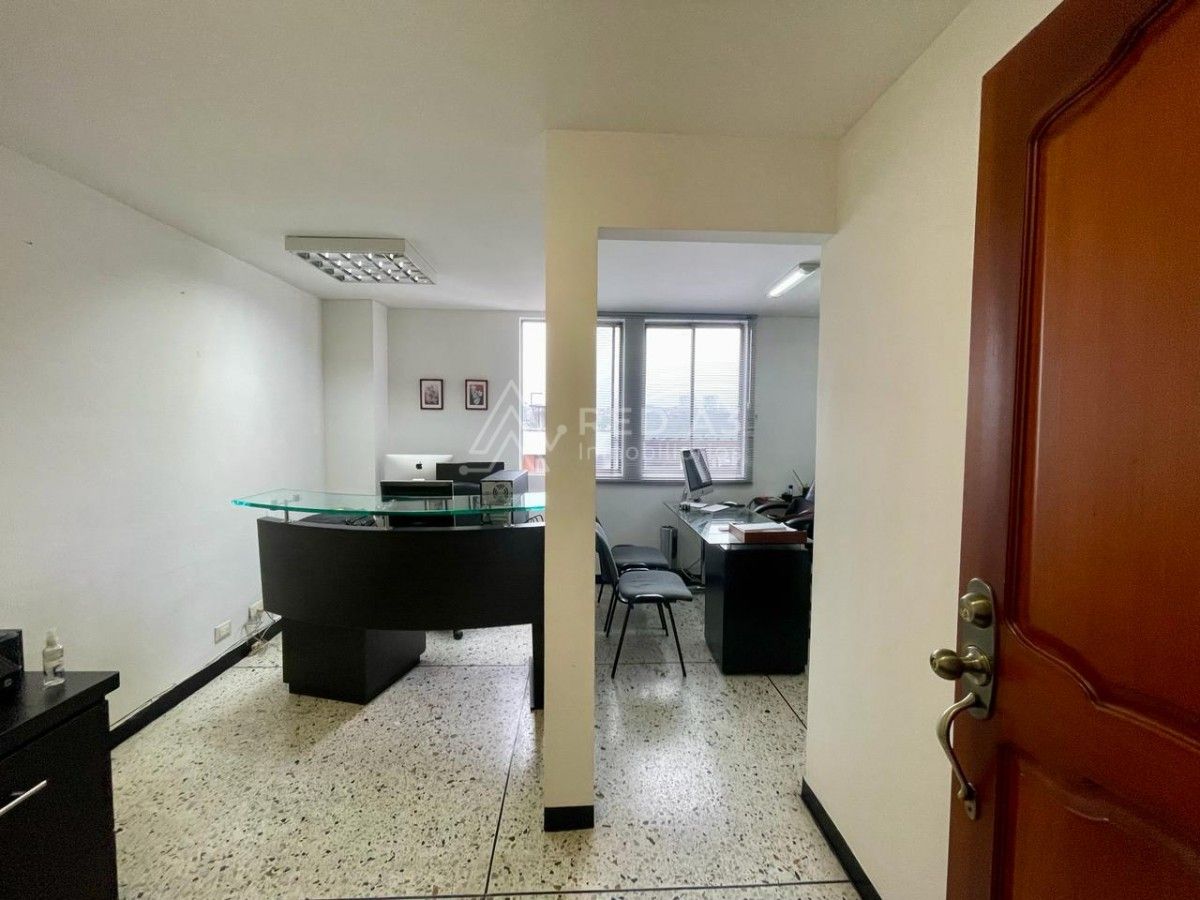 Consultorio en venta Risaralda Pereira Sector Plaza De Bolivar 19 m2 Habitaciones 0 Baños 0 Garajes 1 Precio $76000000