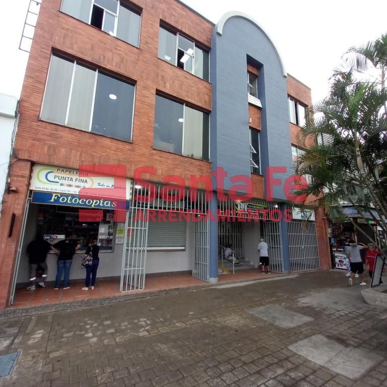 Oficina en arriendo Antioquia Medellín La America 24 m2 Habitaciones 0 Baños 0 Garajes 1 Precio $1800000