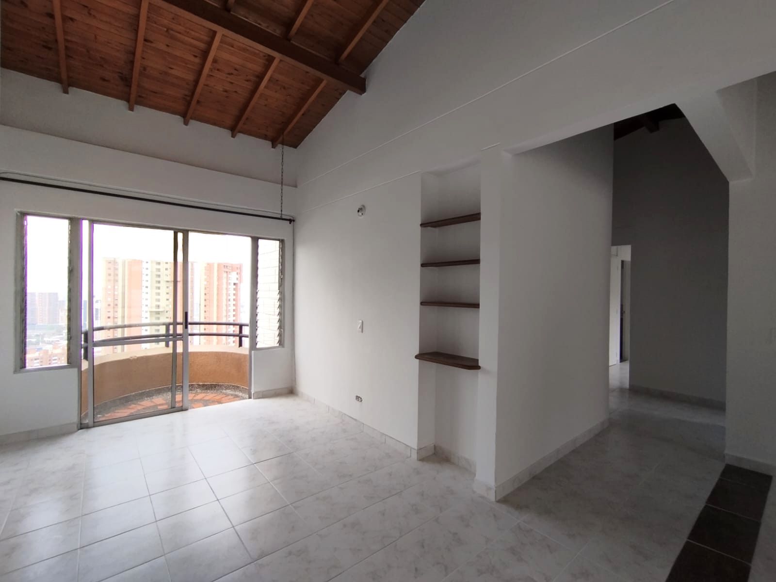 Apartamento en arriendo Antioquia Medellín Medellín 79 m2 Habitaciones 3 Baños 2 Garajes 2 Precio $3100000