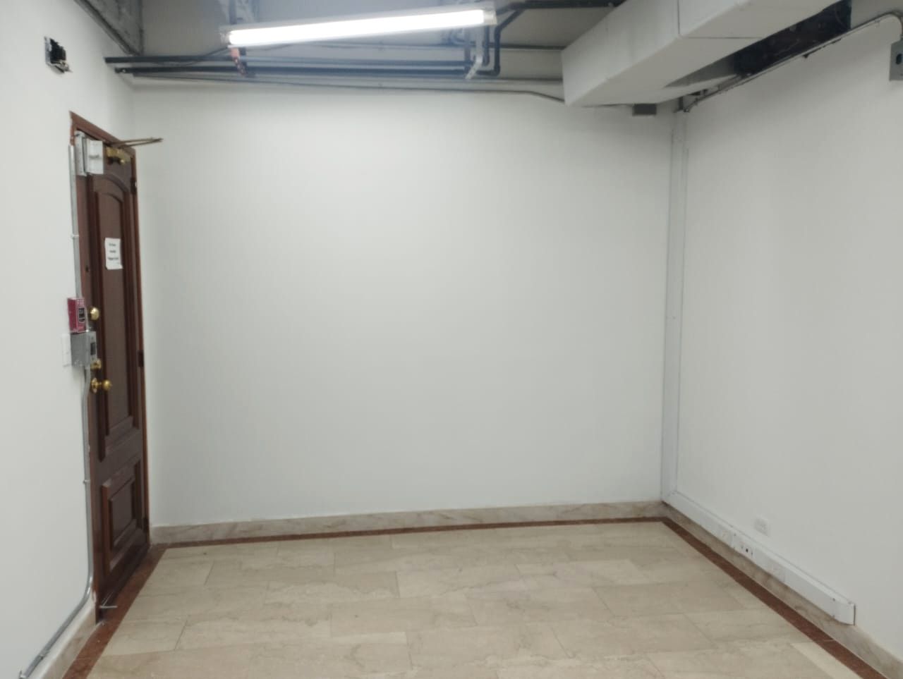 Oficina en arriendo Antioquia Medellín La Florida 64 m2 Habitaciones 0 Baños 10 Garajes 2 Precio $5100000